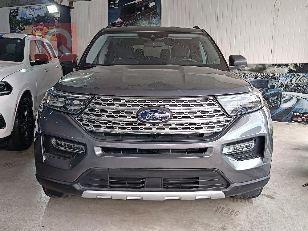 Ford Explorer